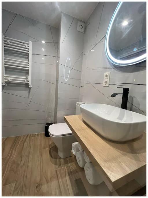 Elegance Lifestyle - Parking Gratuito! Appartement San Sebastian Buitenkant foto