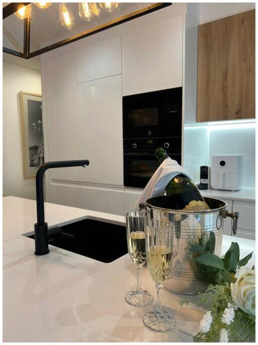 Elegance Lifestyle - Parking Gratuito! Appartement San Sebastian Buitenkant foto