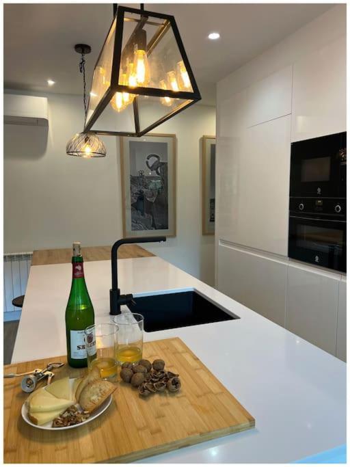 Elegance Lifestyle - Parking Gratuito! Appartement San Sebastian Buitenkant foto